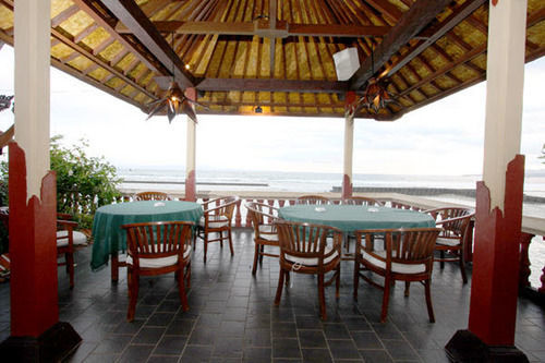 Pondok Bambu Dive Resort 캔디다사 외부 사진